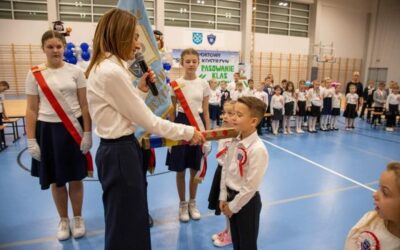 UROCZYSTE ŚLUBOWANIE KLAS PIERWSZYCH