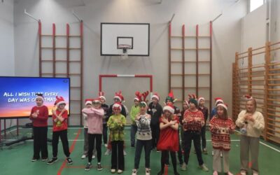 Świąteczny Przegląd Piosenek w Języku Angielskim