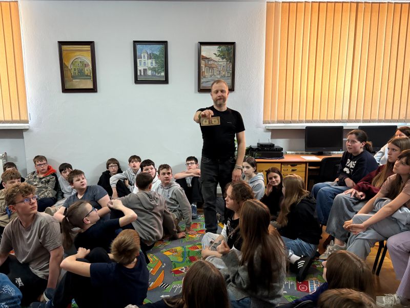 Pogromcy FAKE NEWSÓW